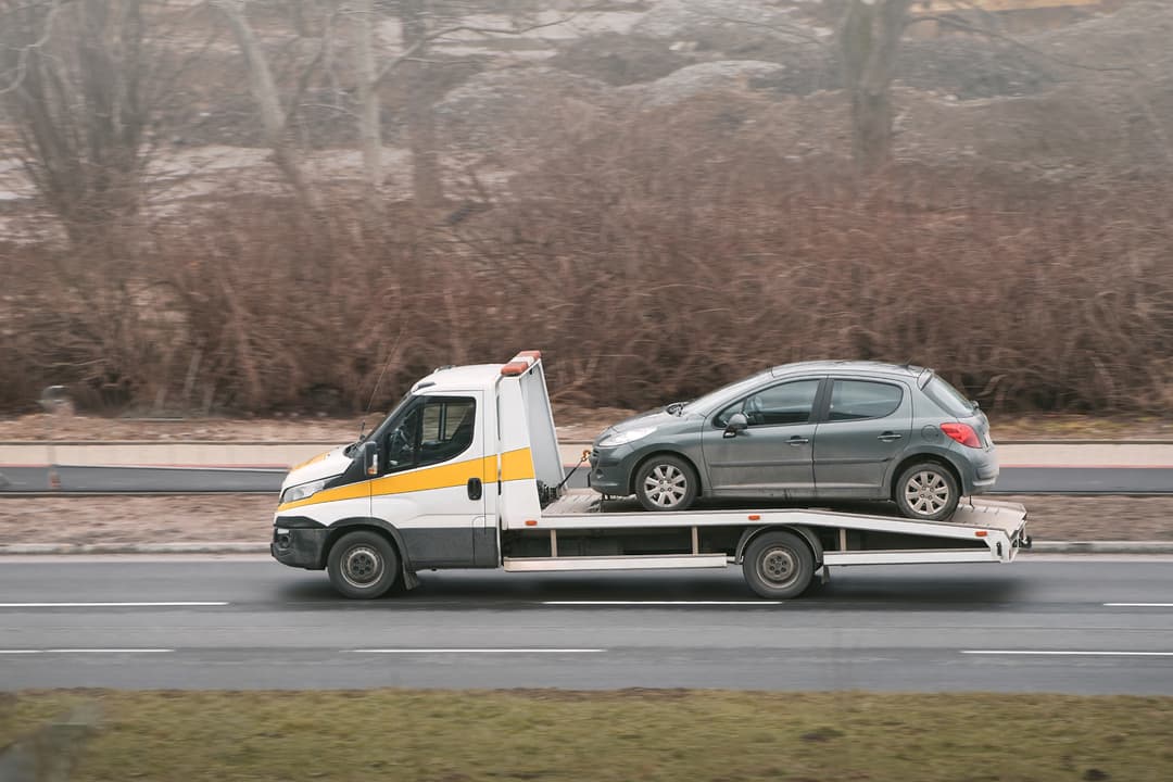 Slika odkupljenega avtomobila v transportu